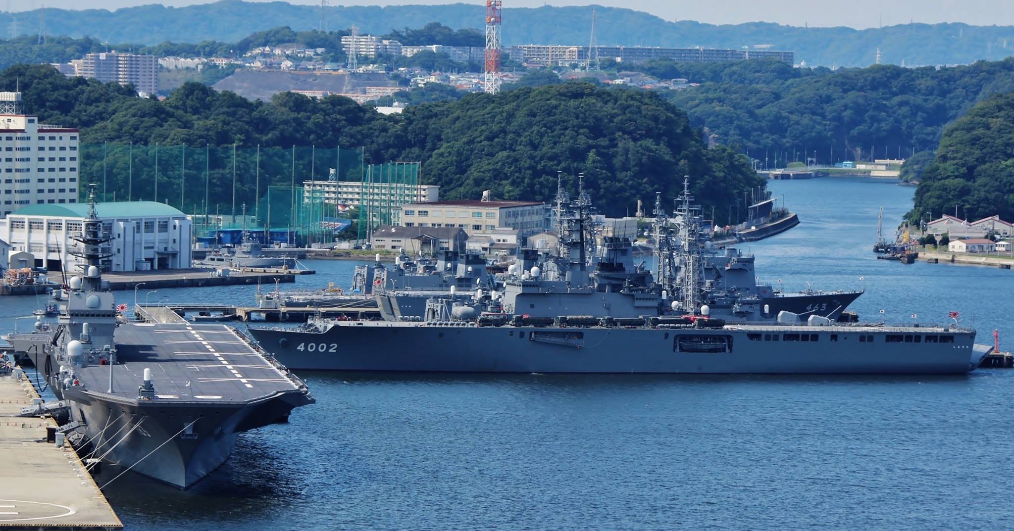 【かながわの魅力発見】ヨコスカ満喫！軍港めぐり乗船引き換えチケット付きプラン