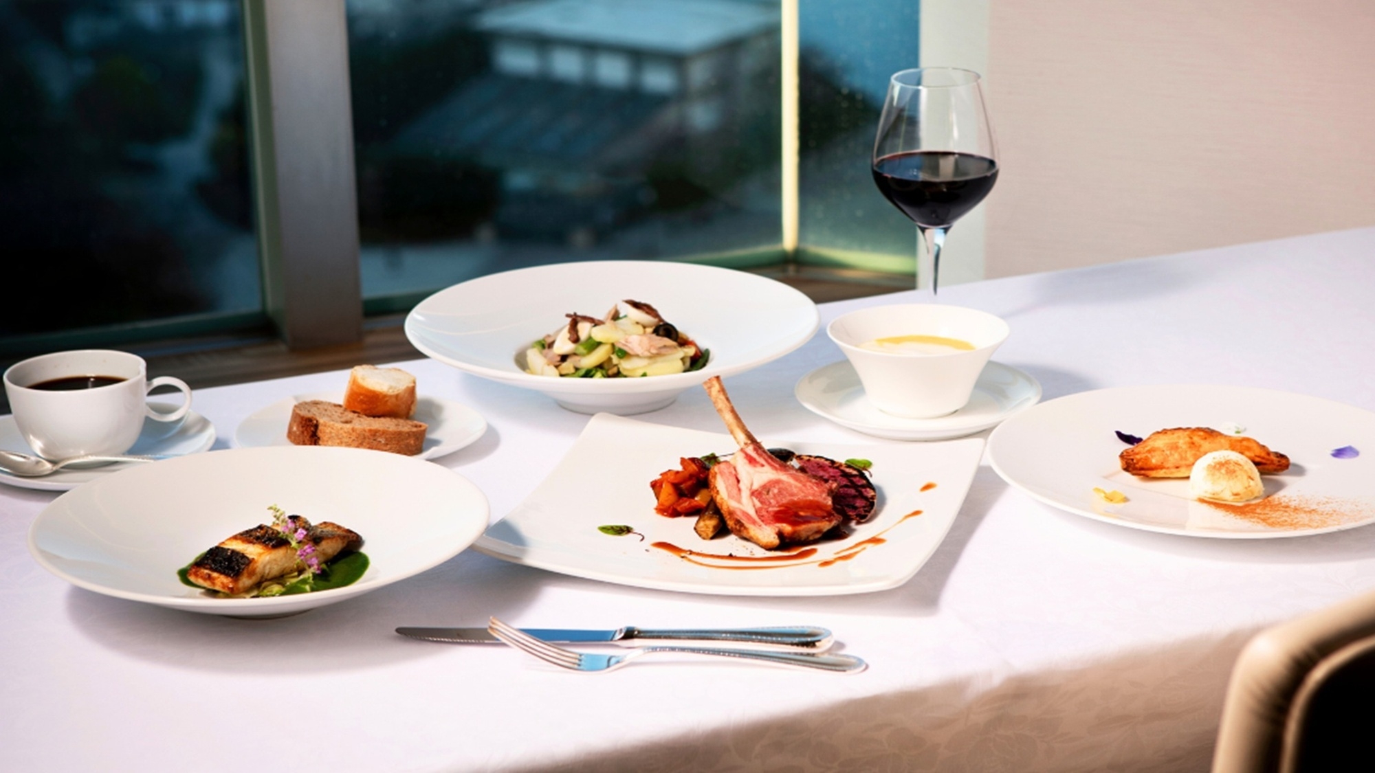 【春SALE】心を潤すフレンチフルコースディナーで優雅なひとときを