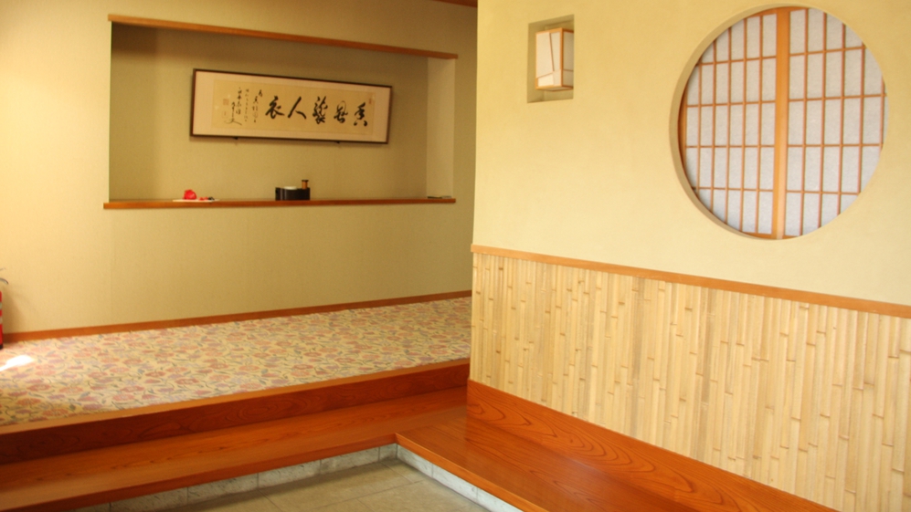 【素泊まり】福井駅徒歩15分の便利な立地｜心休まる足羽川沿いの老舗旅館
