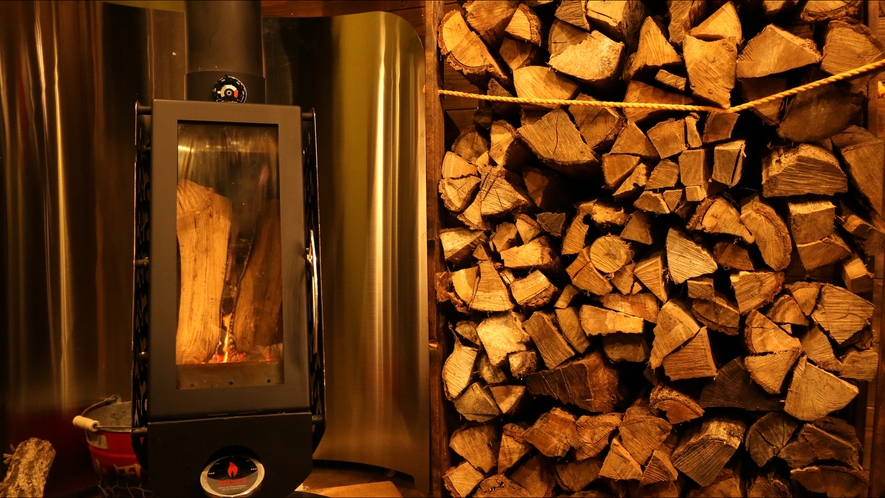 カフェ　暖炉