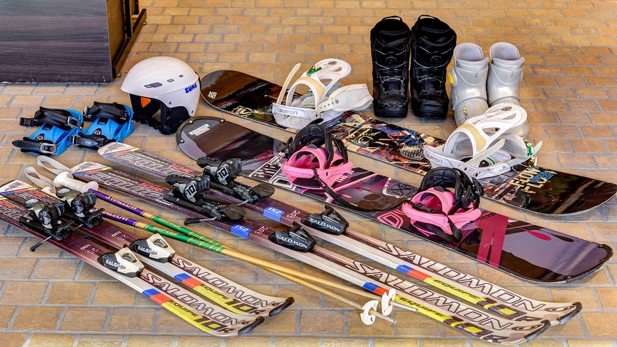 *レンタルコーナー/スキーやスノーボードの各種グッズあり◎。※詳細は施設までお問い合わせください。