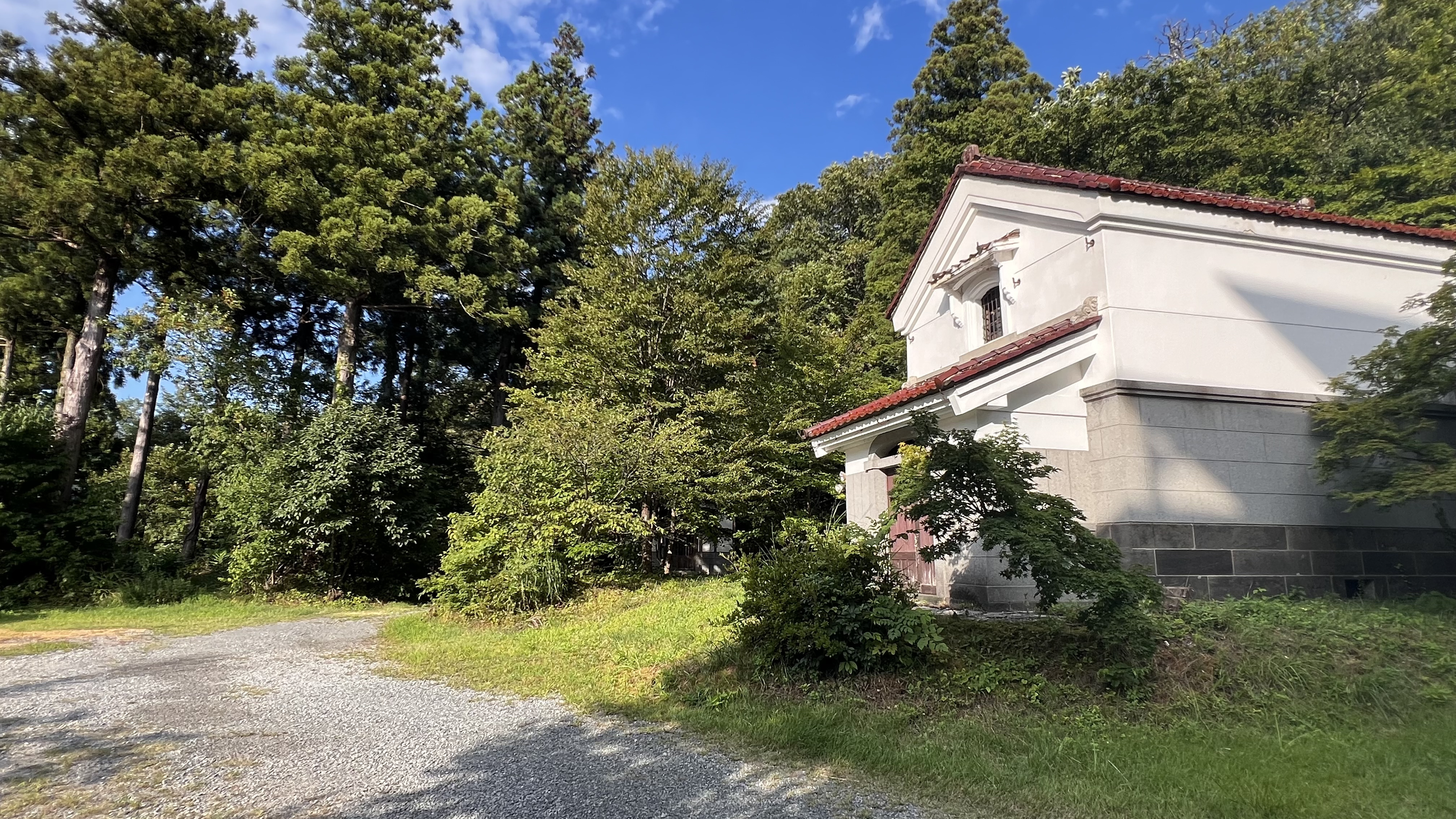 愛宕山にある蔵