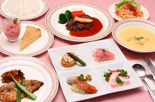 夕食メニュー一例