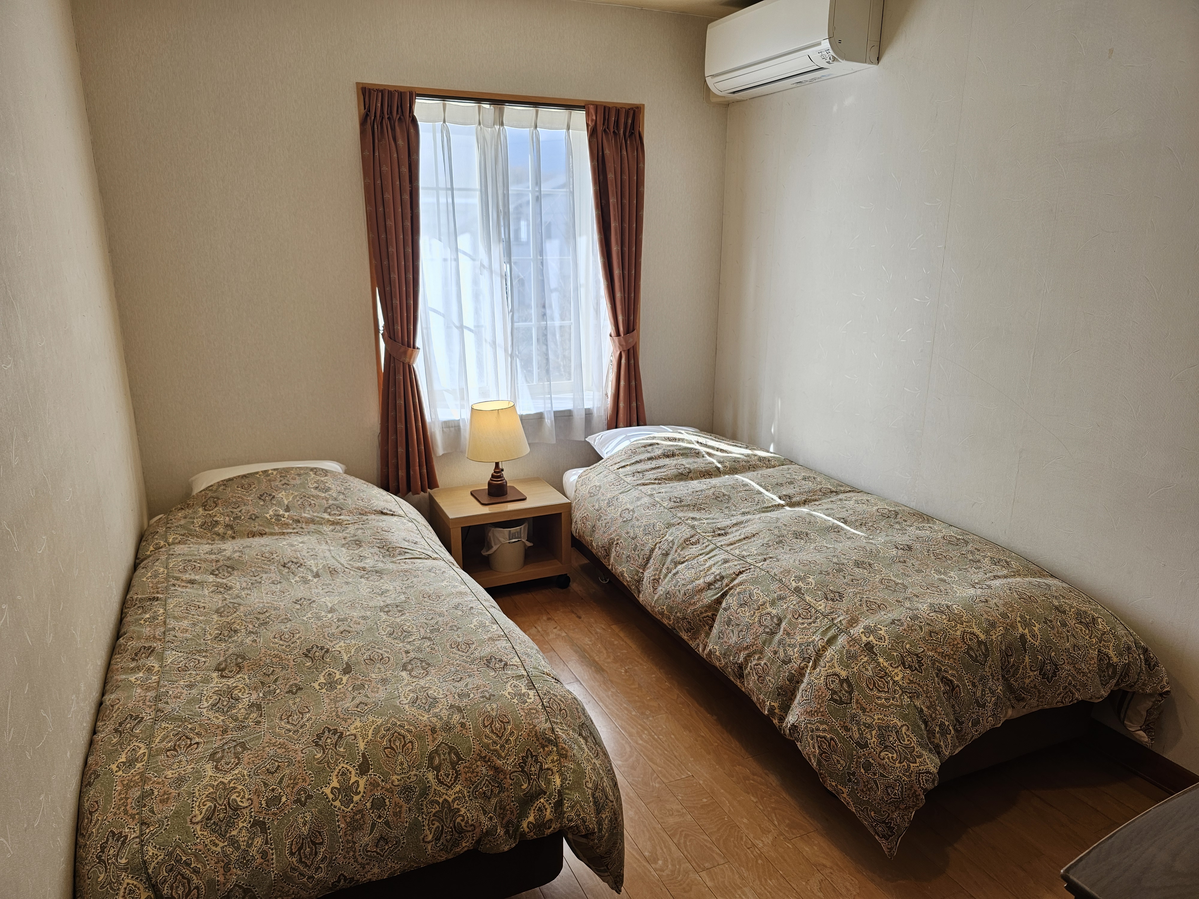 コンパクト★ツイン