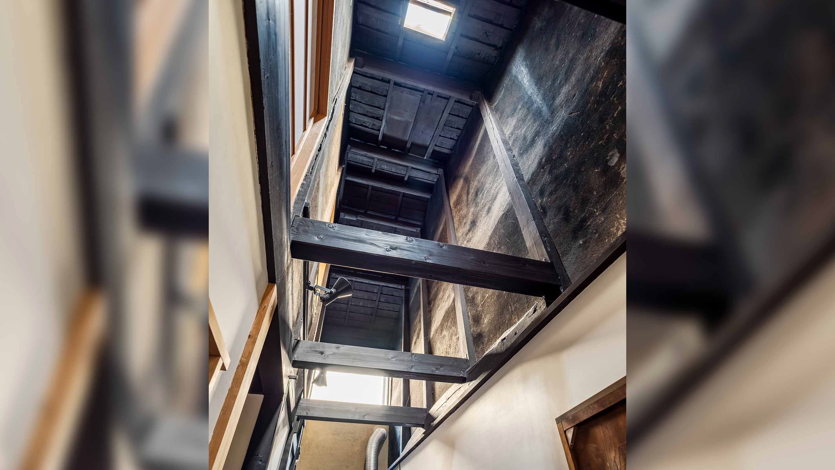 京町家特有の吹き抜け「火袋」