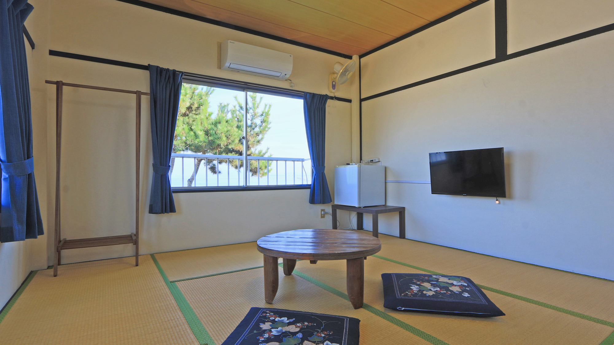 【8畳和室】琵琶湖の眺めが非常に良いお部屋です