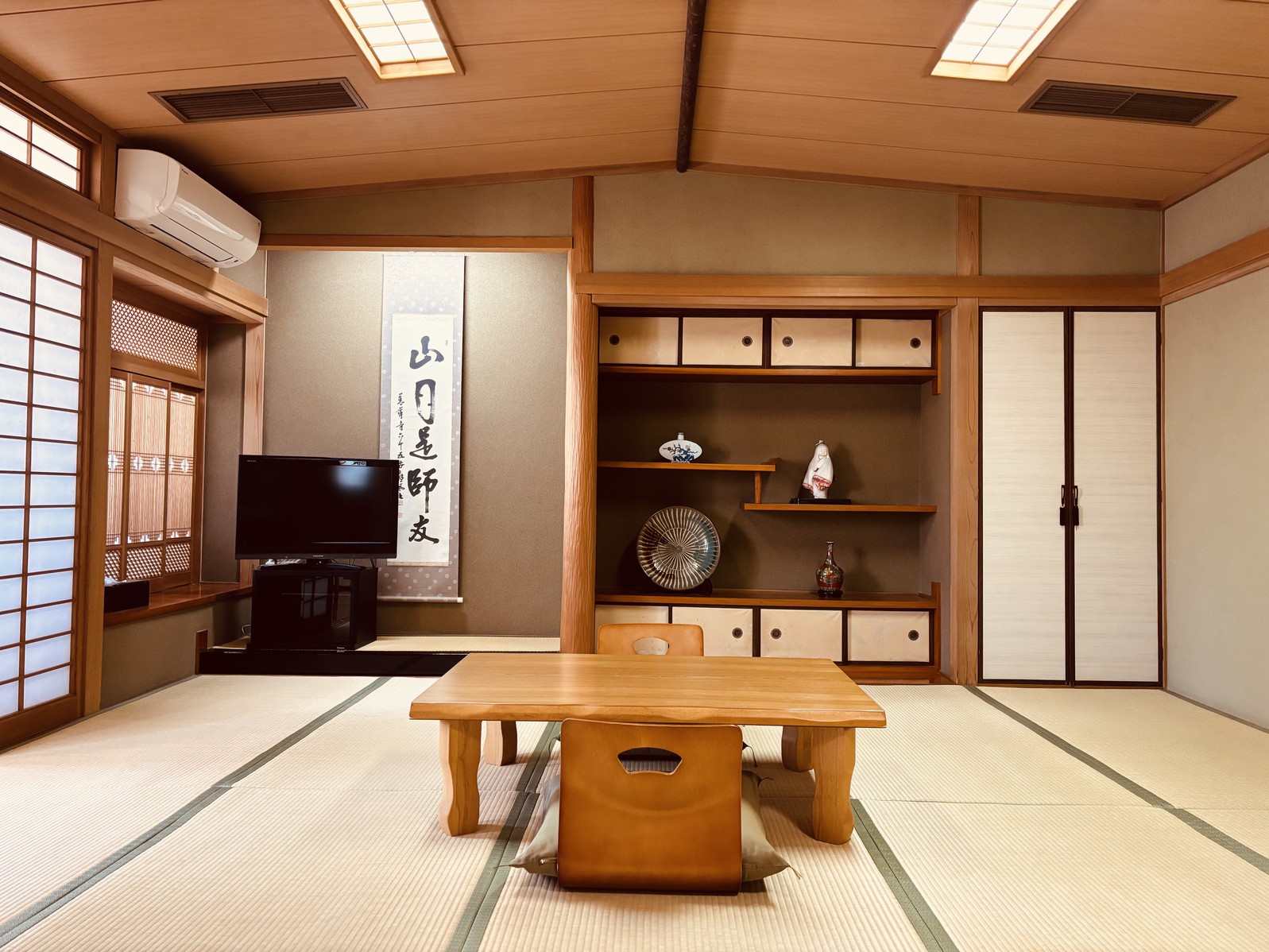 客室10畳＋控えの間