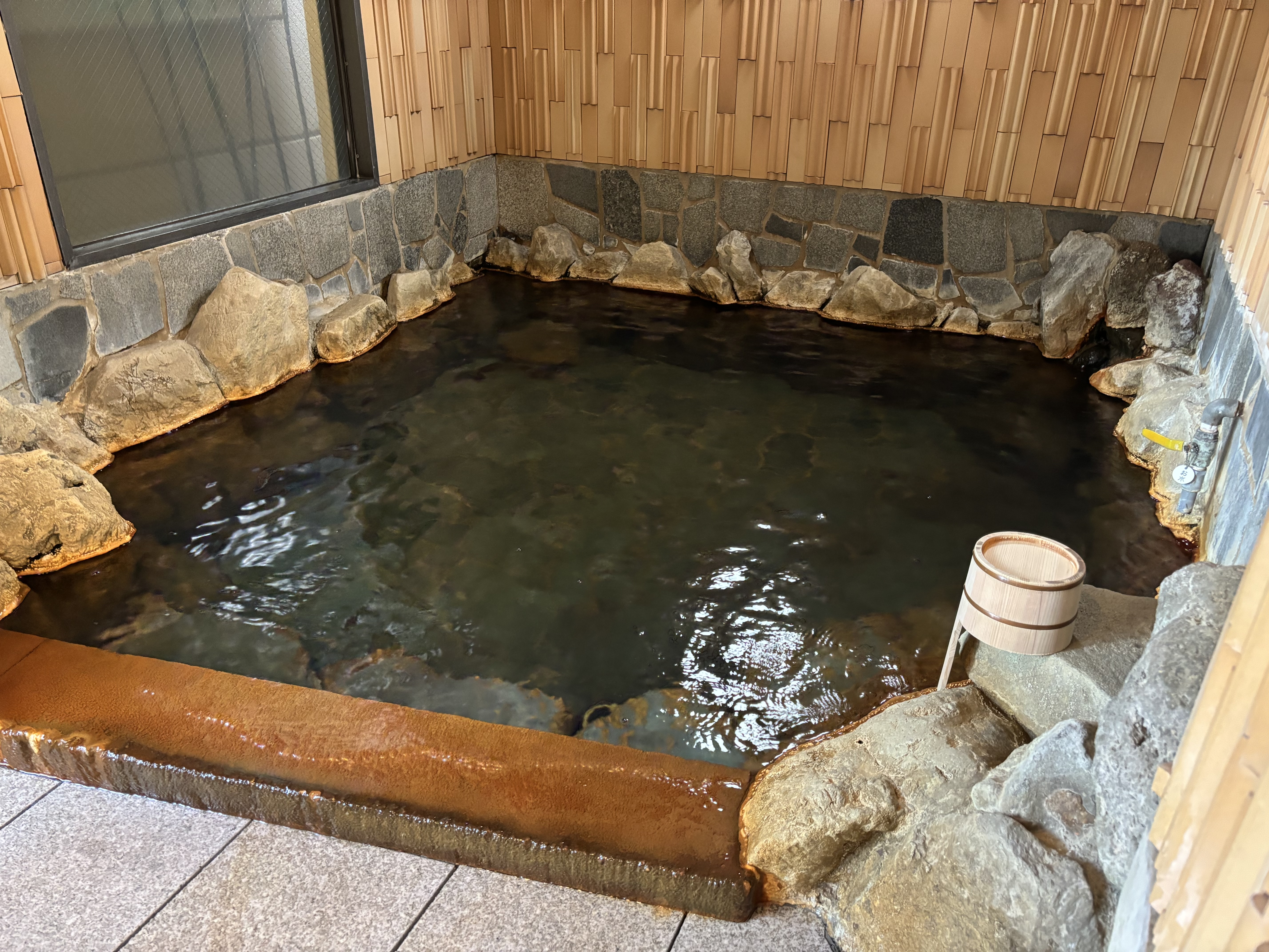 木漏れ日の湯