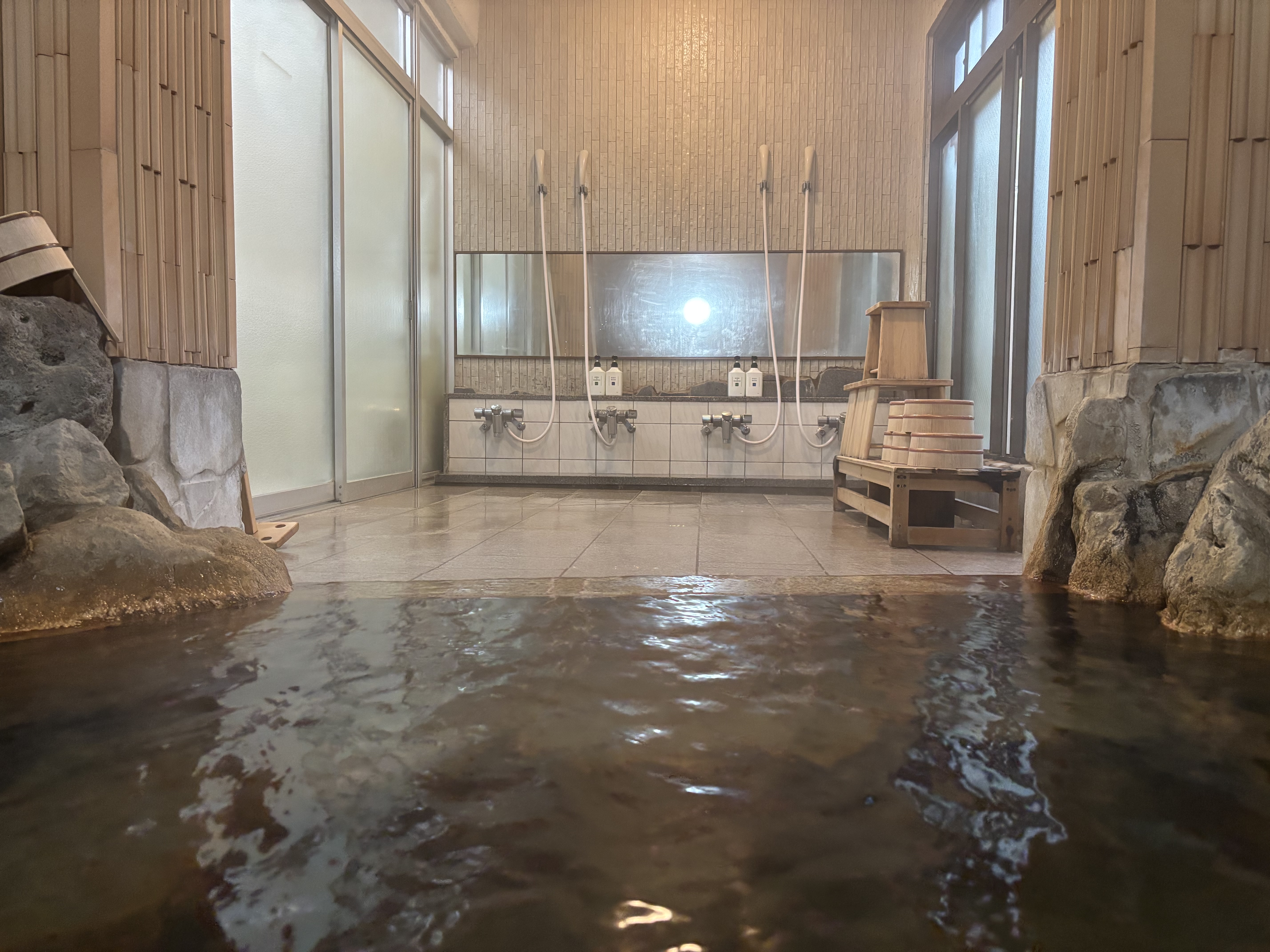 木洩れ日の湯