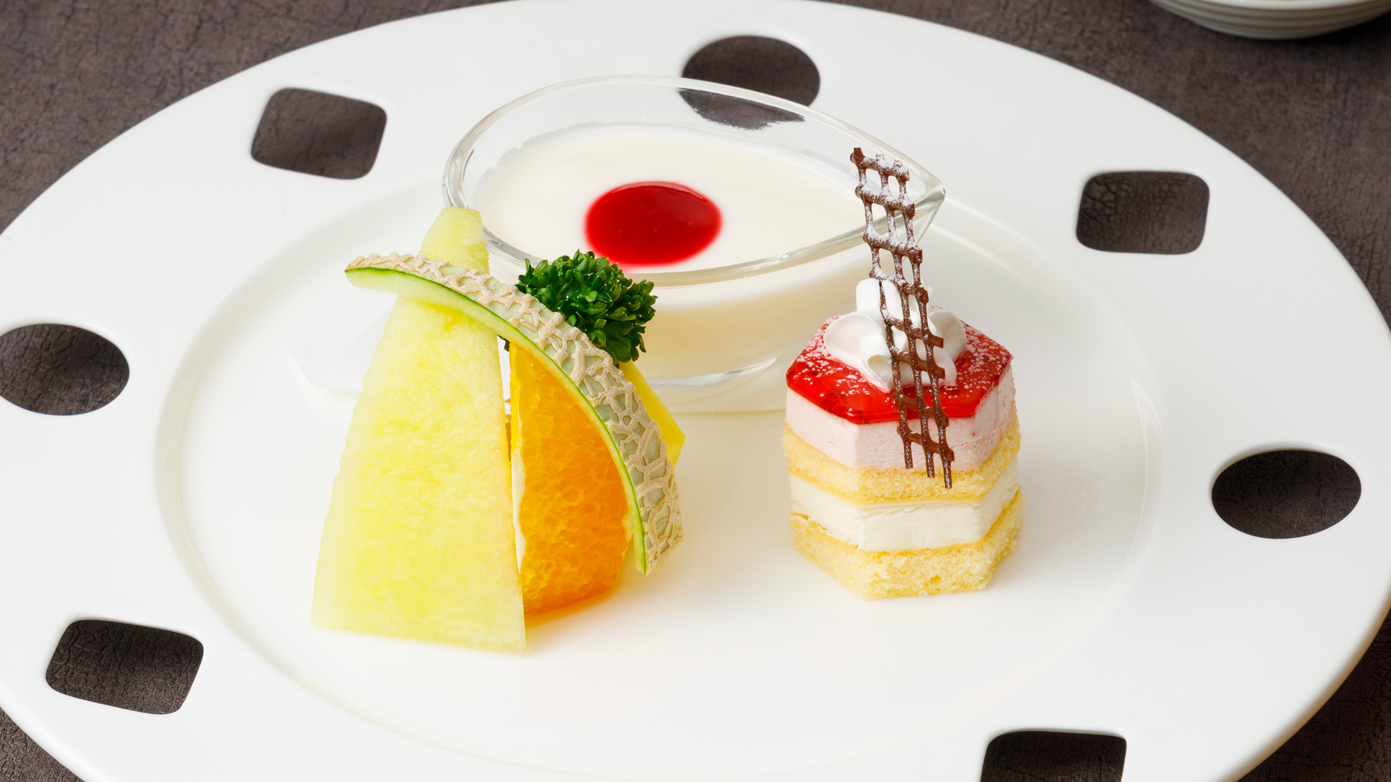 【1〜2月】限定【パールガーデン×琴参閣 共同開催】オリーブ牛＆瀬戸内海の幸満載！料理長特選会席