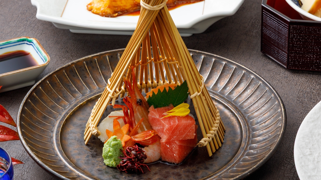 【1〜2月】限定【パールガーデン×琴参閣 共同開催】オリーブ牛＆瀬戸内海の幸満載！料理長特選会席