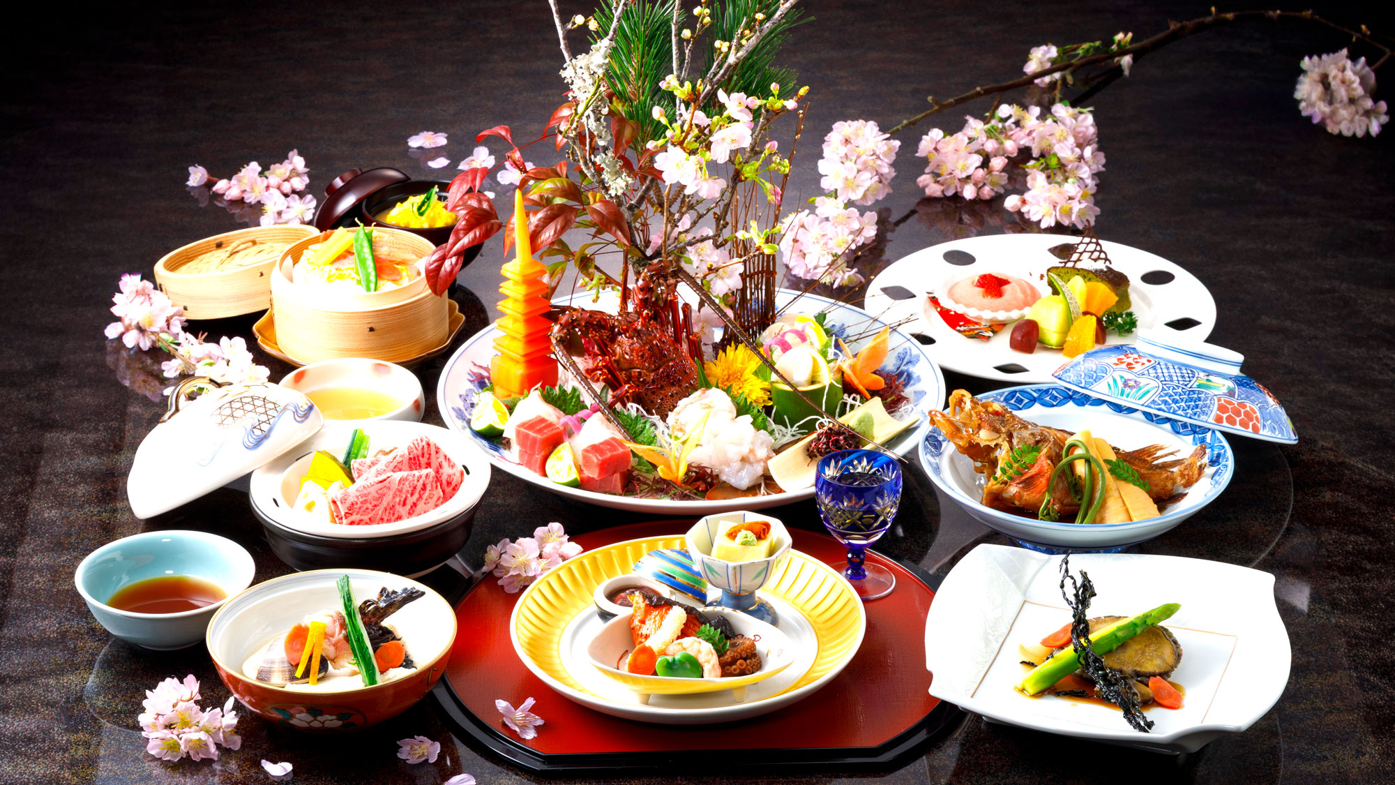 【総料理長監修】最高峰の賓客へ贈る究極の美食★伊勢海老・鮑・オリーブ牛、贅の極みを尽くした厳選会席