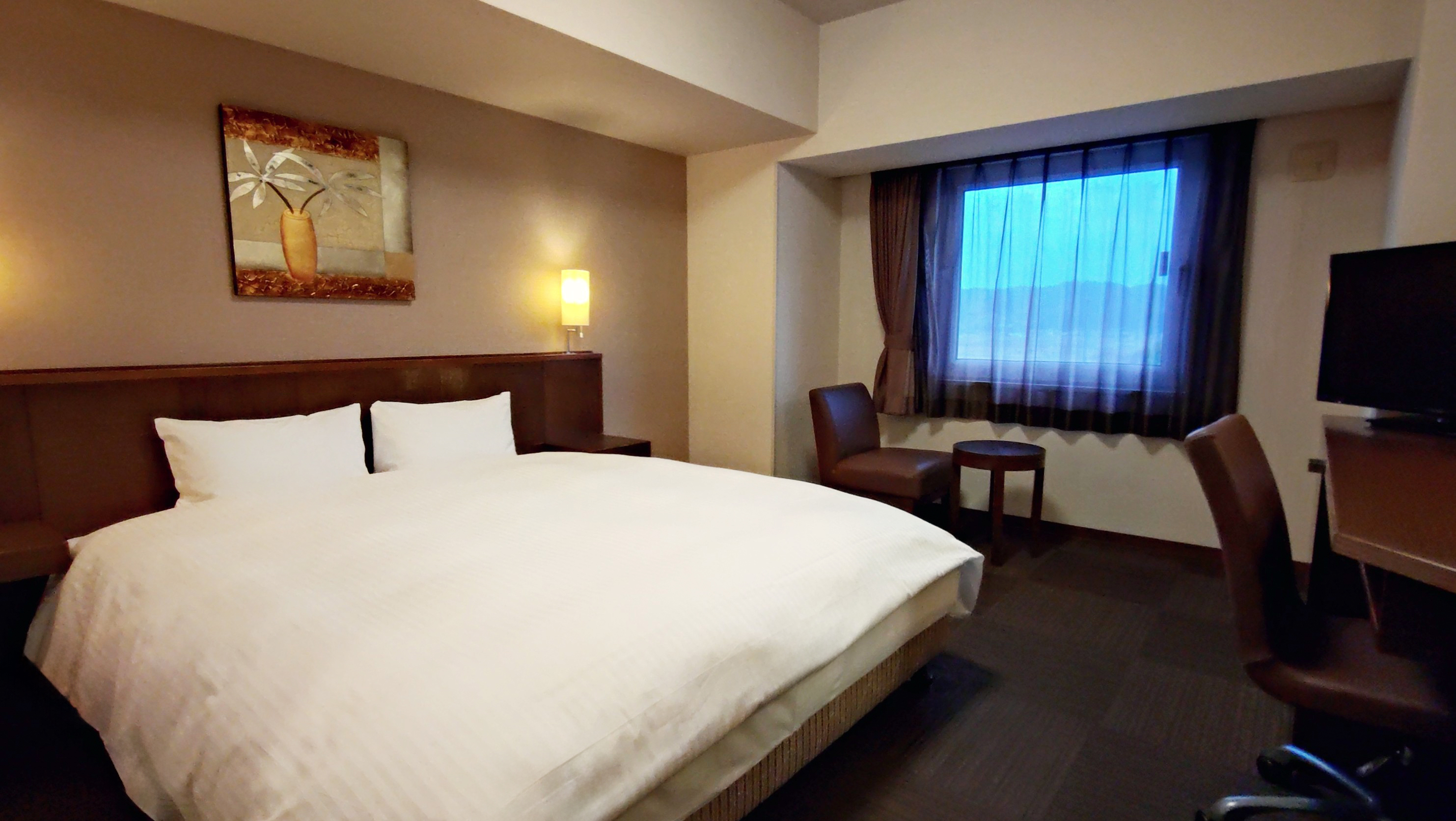 スタンダードセミダブルルーム