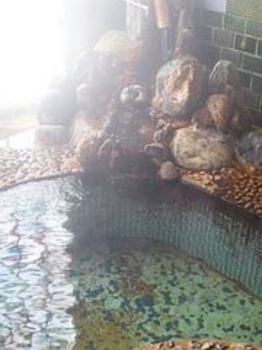 温泉は、開湯380年!