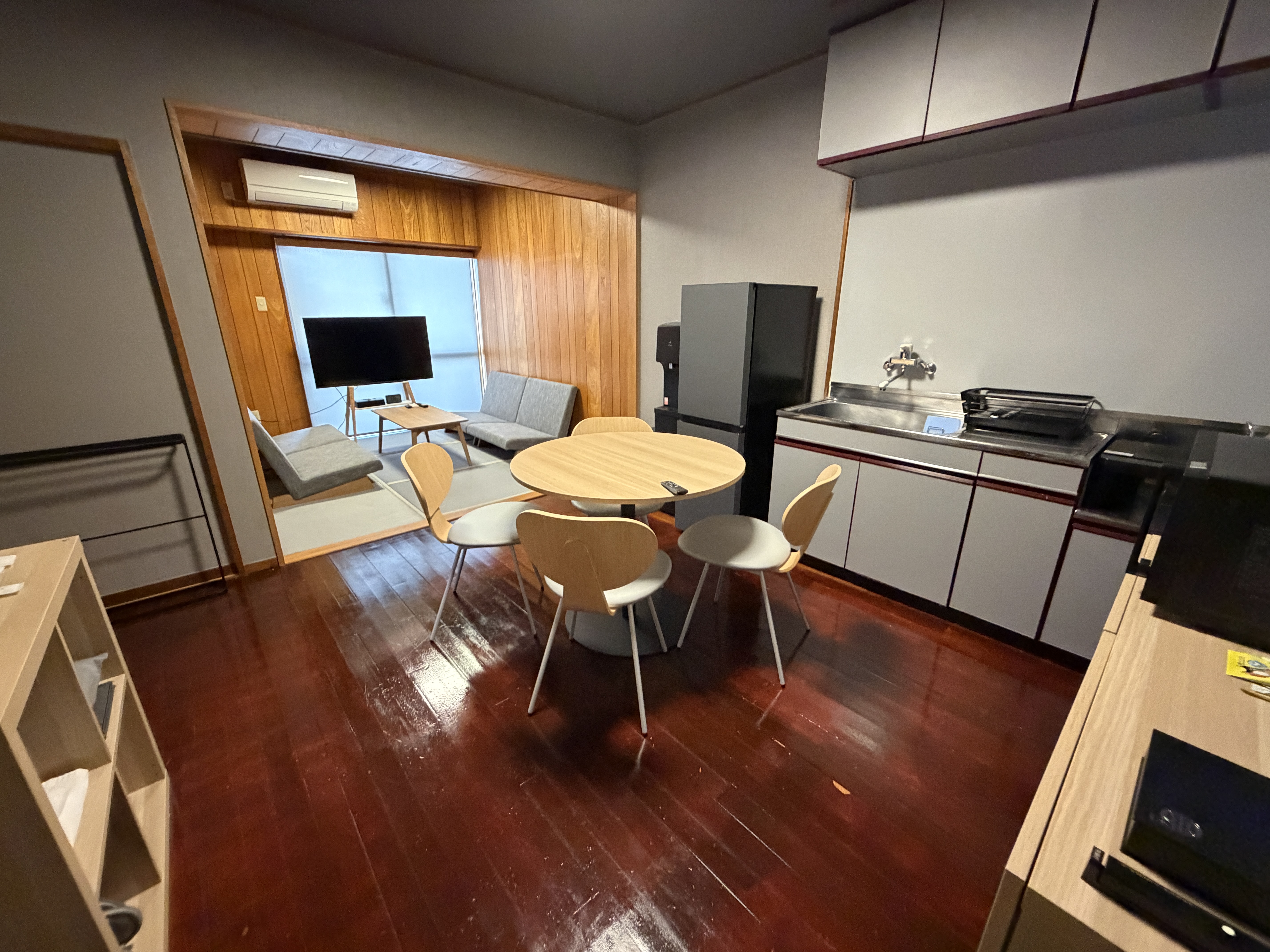 和洋室50平米ダブルベッド・キッチン付き