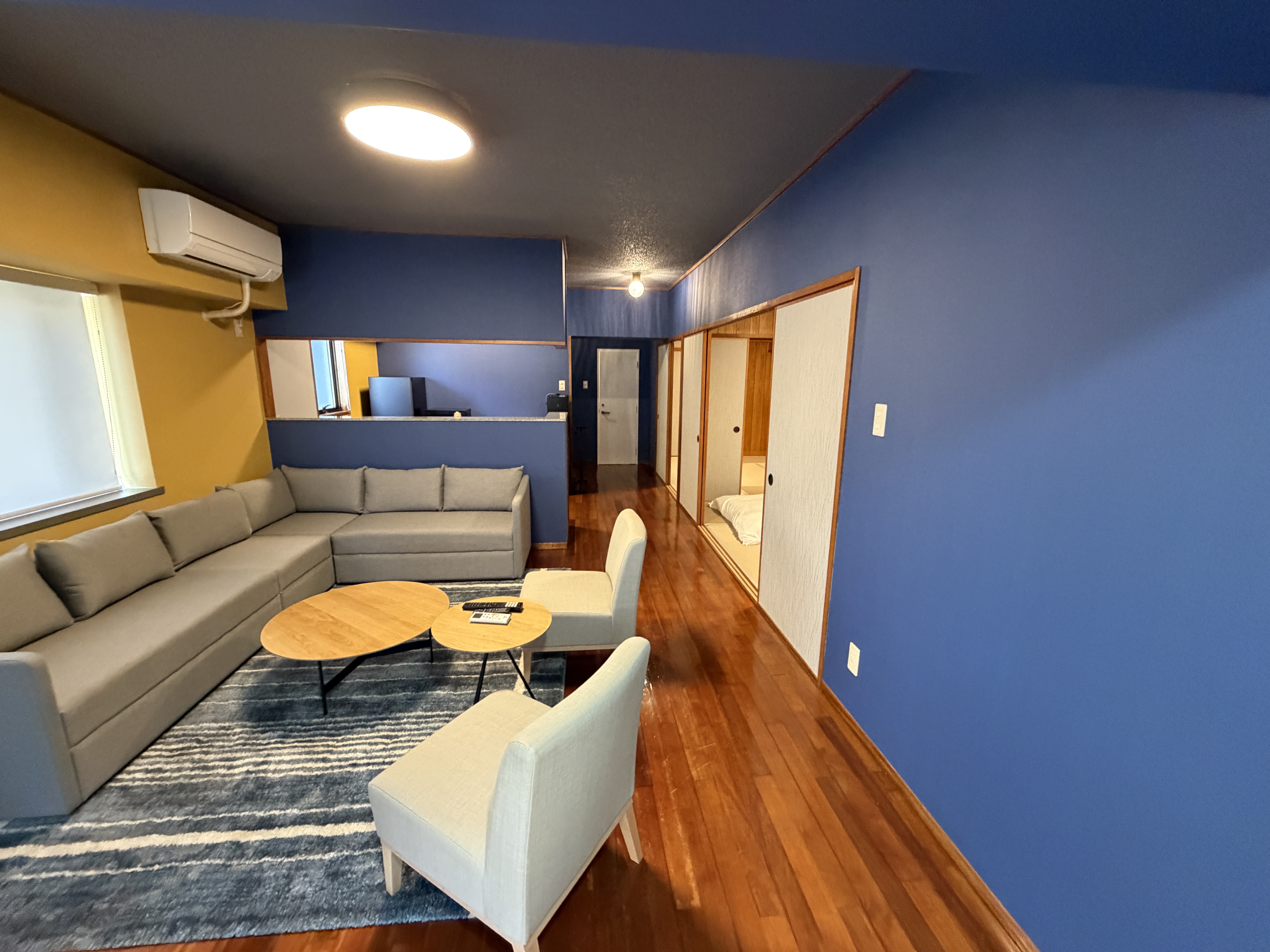 和洋室60平米ダブルベッド・キッチン付き