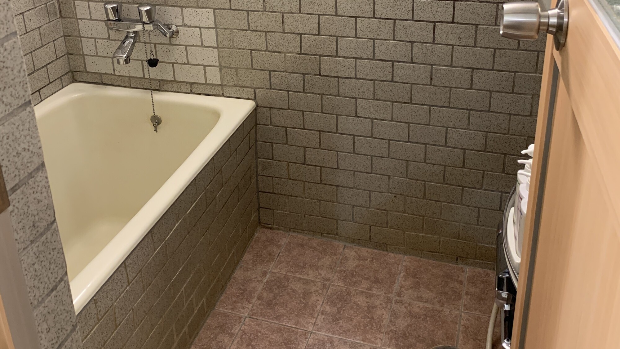 新東館和洋室１０畳