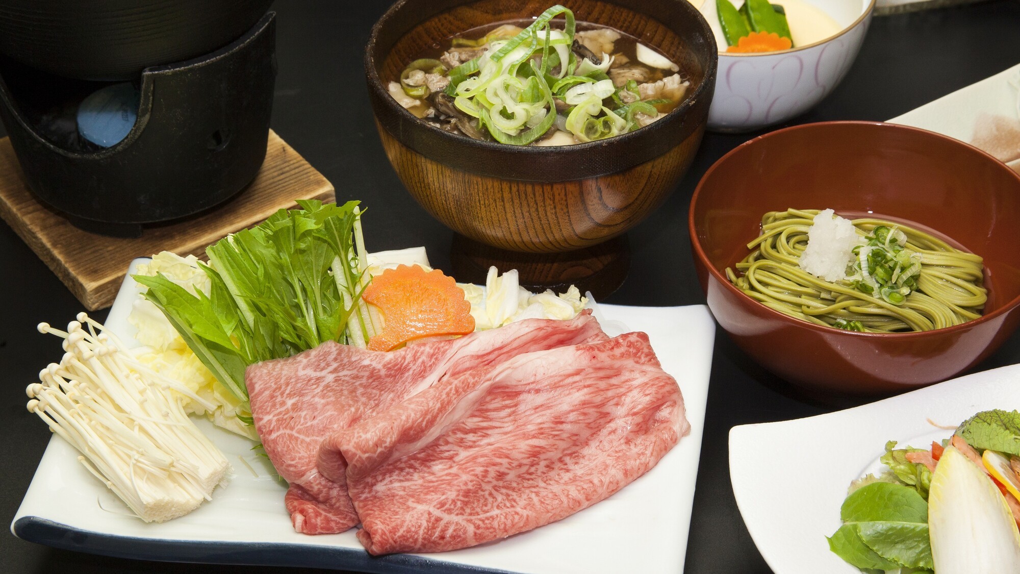 【牛しゃぶ芋煮満喫プラン】山形牛のしゃぶしゃぶは、とろける旨み