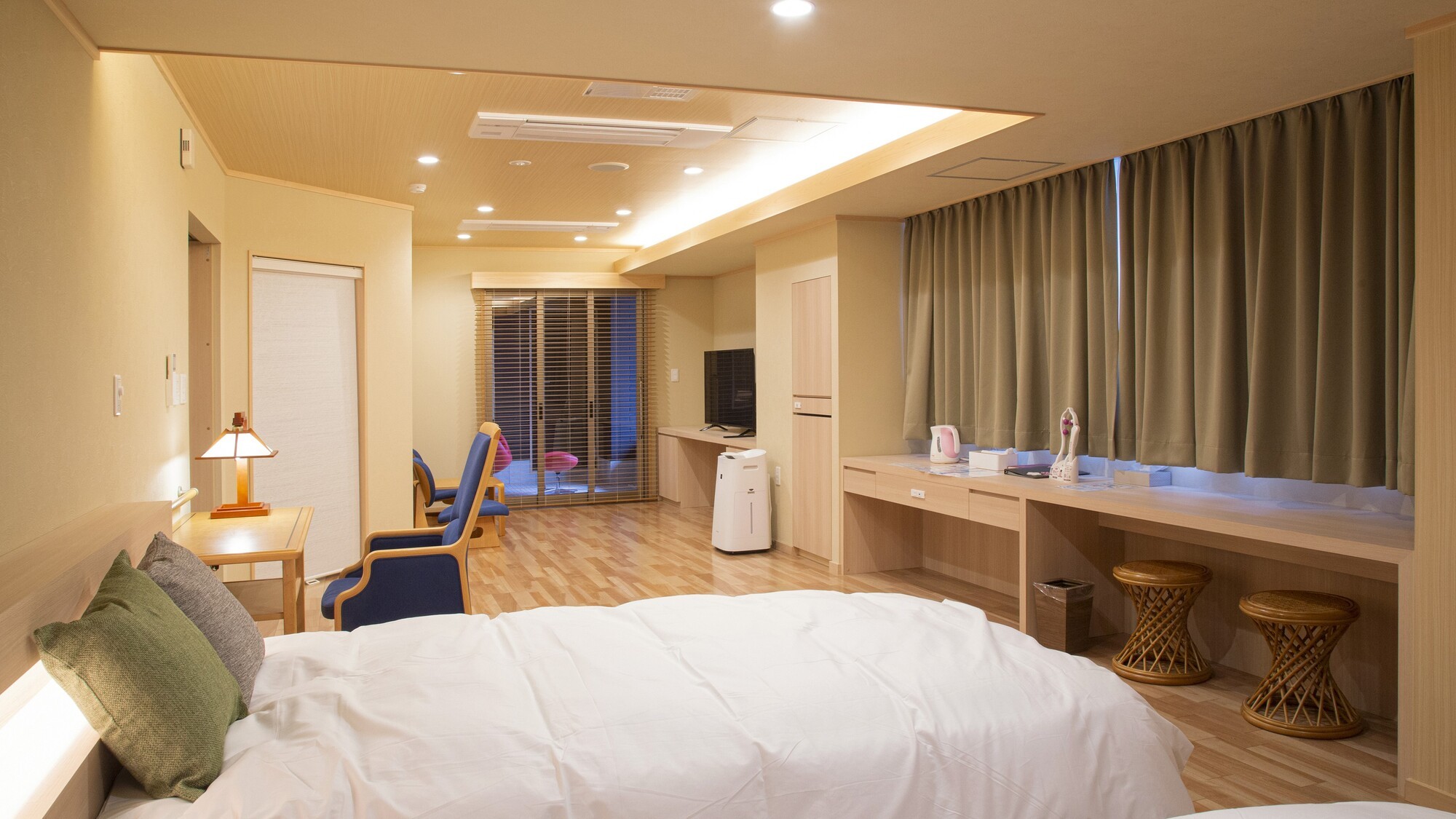 新客室５０５ユニバーサルルーム「紅」