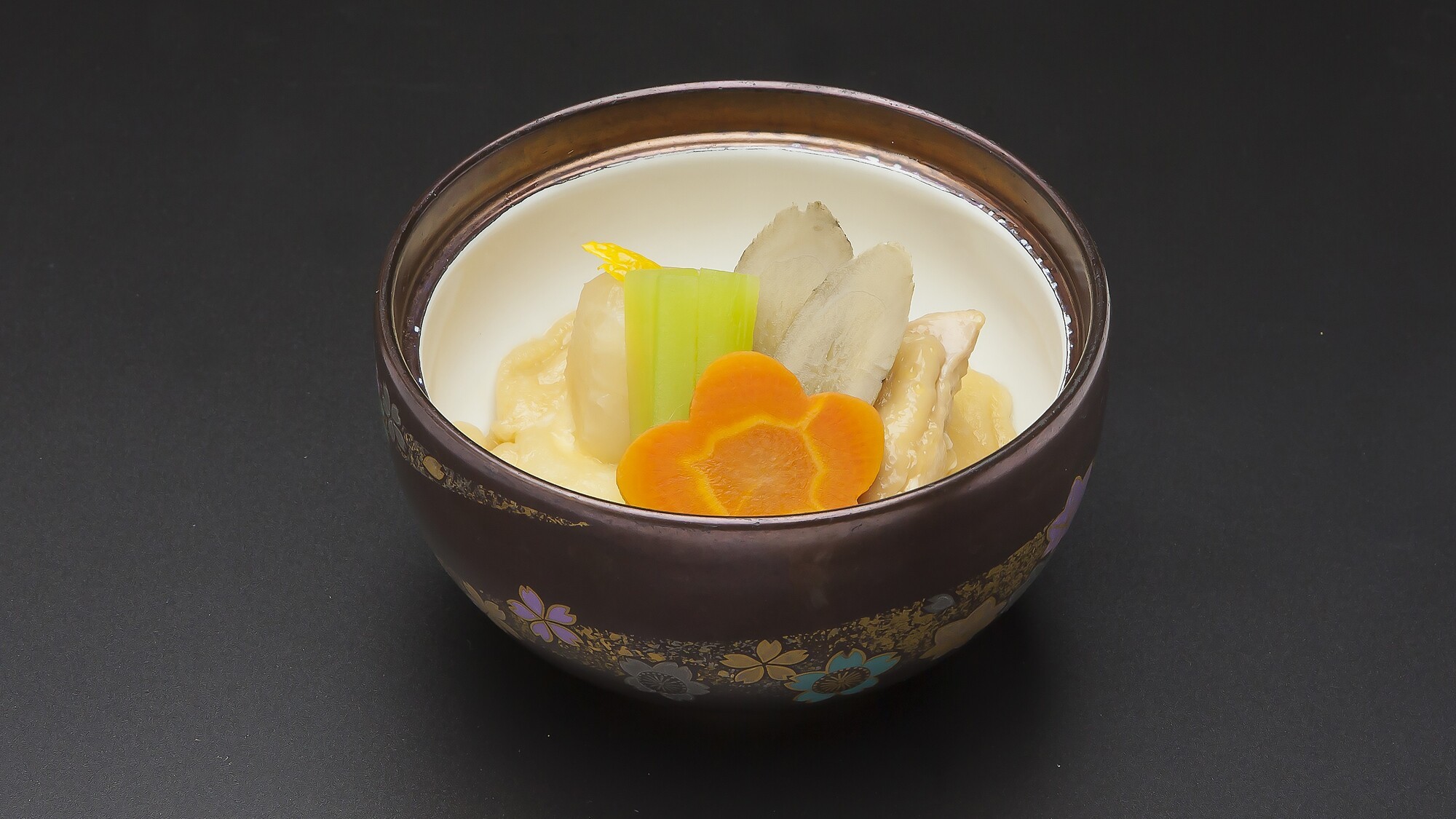 【出羽会席】野菜の旨みがしみ込む、ほっこり優しい煮物