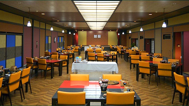 モダンな和空間でごゆっくりお食事を