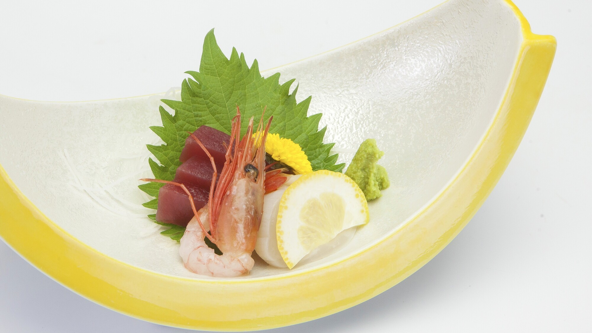 【羽州会席】旬の鮮魚を盛り合わせた三点刺身盛り