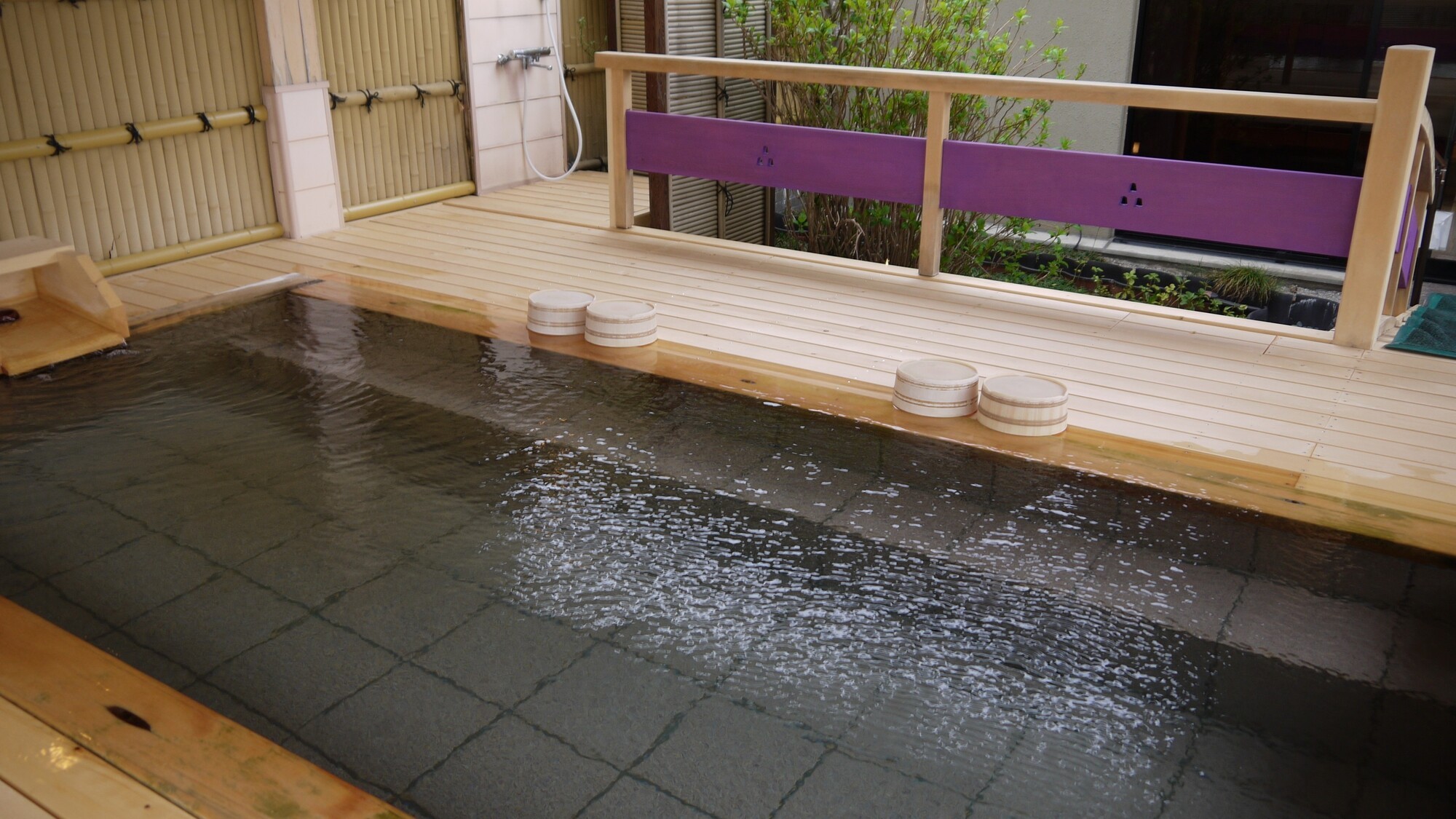 天候を気にせず満喫