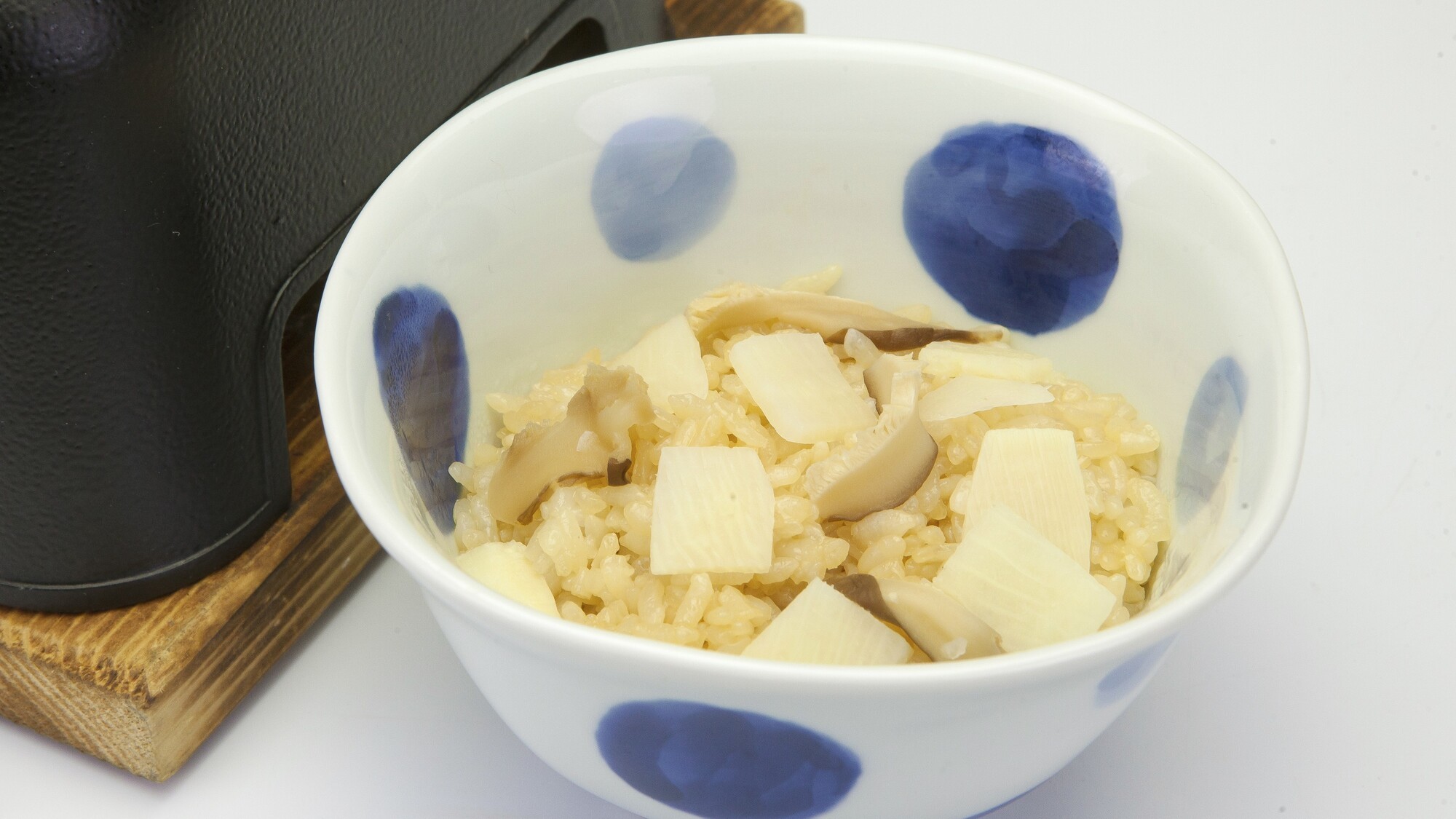 【羽州会席】ふっくら炊き立て、筍香る季節の釜めし