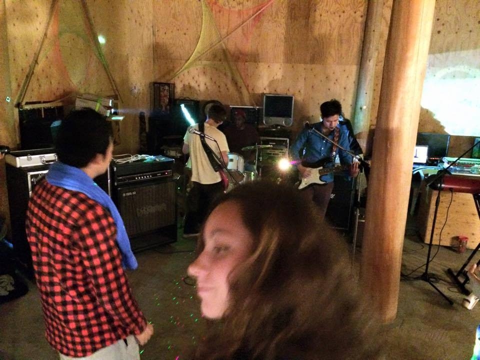 持込みでBBQやお鍋！キッチンご利用プラン★コテージクイーンベッドルーム仕様☆彡