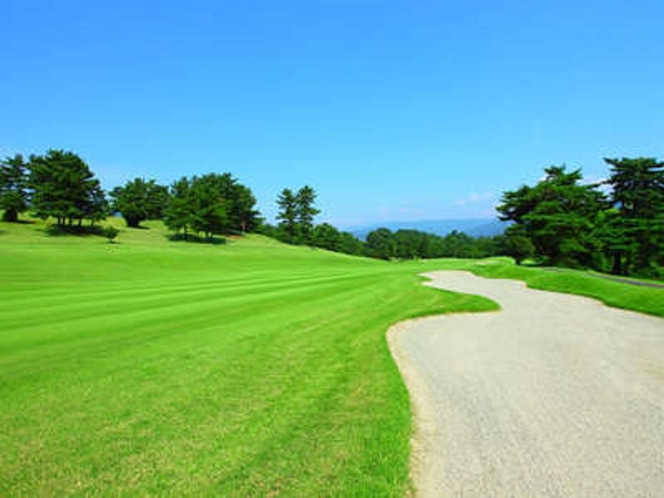 津久井湖ゴルフ倶楽部