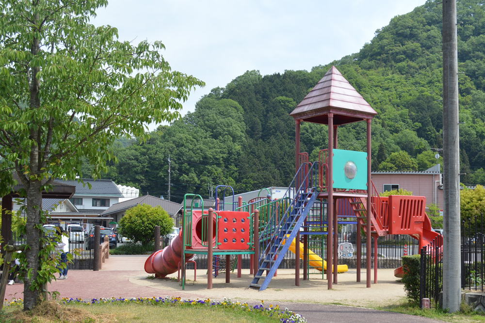 【当館から車で7分】道の駅クロスロード御調　公園