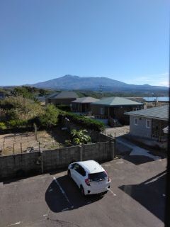 「潮さい」からの鳥海山