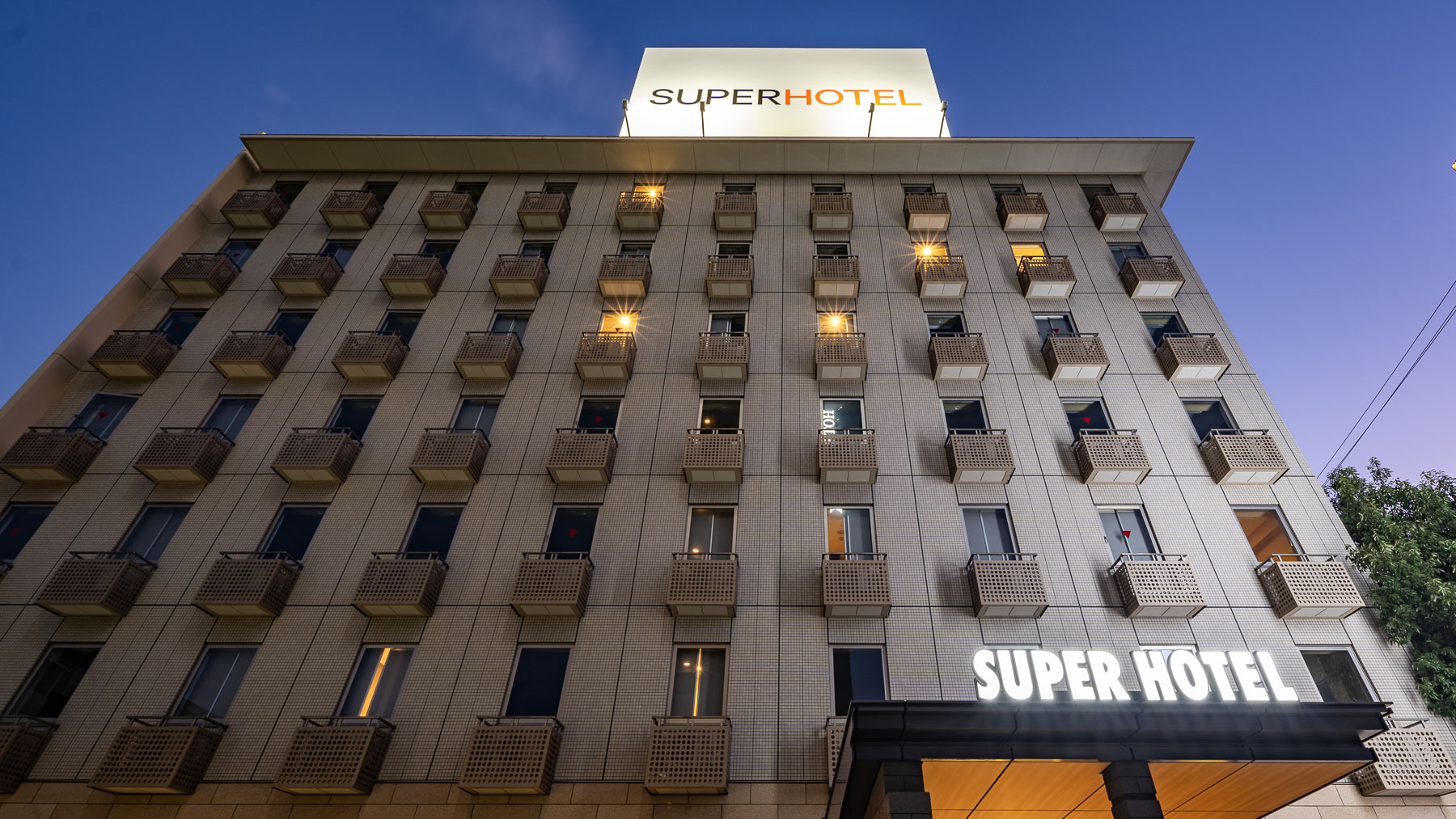 周りは静かでぐっすり快眠　皆様のお越しをお待ちしております