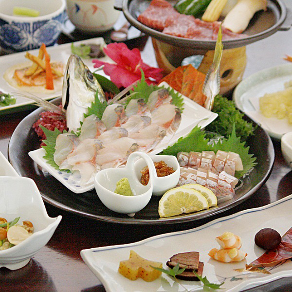 大分名産！歯ごたえと旨みが絶品♪「関アジ姿盛り」会席プラン