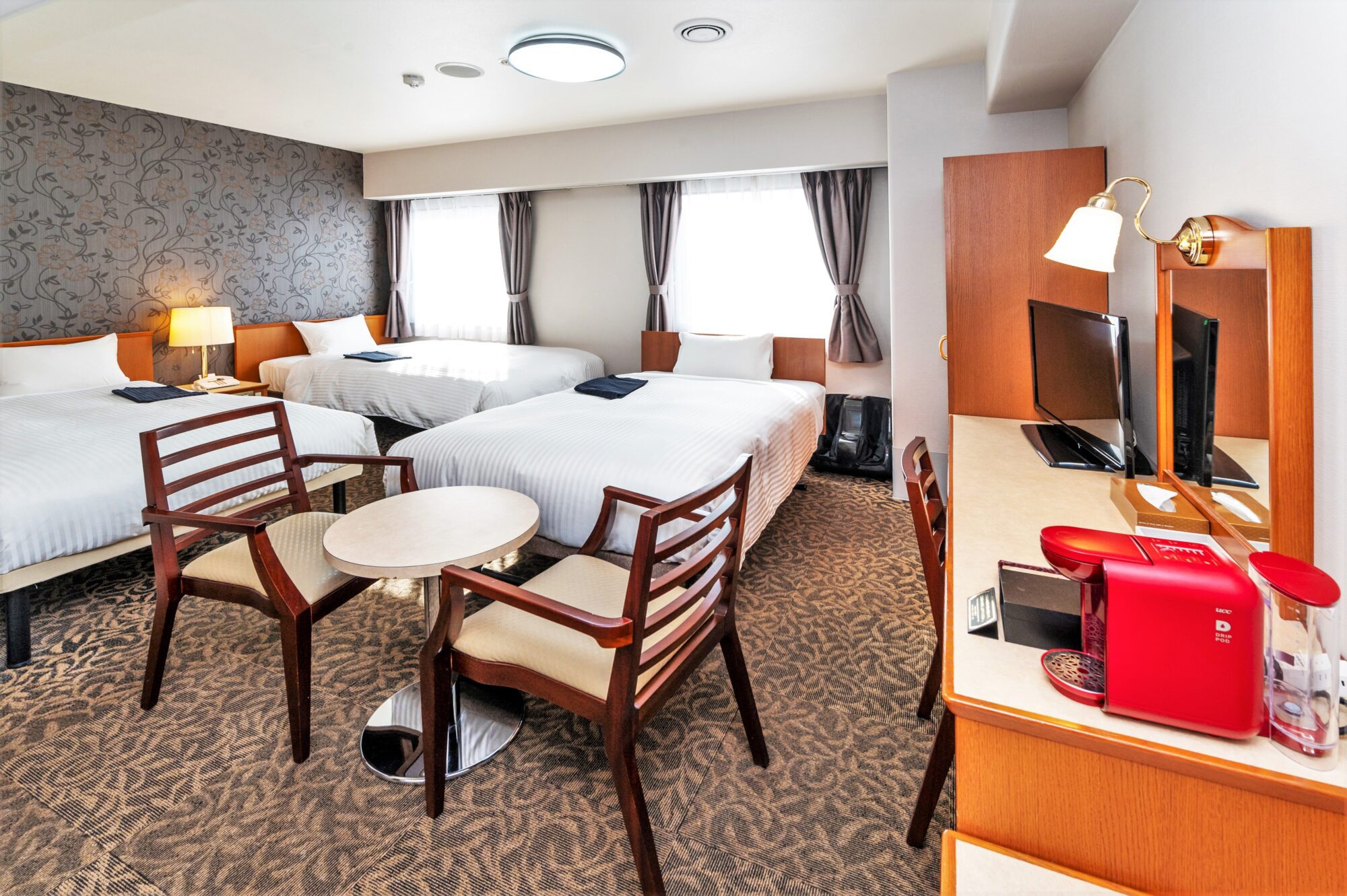 【喫煙可】ツインルームＢ★エキストラベッド付き