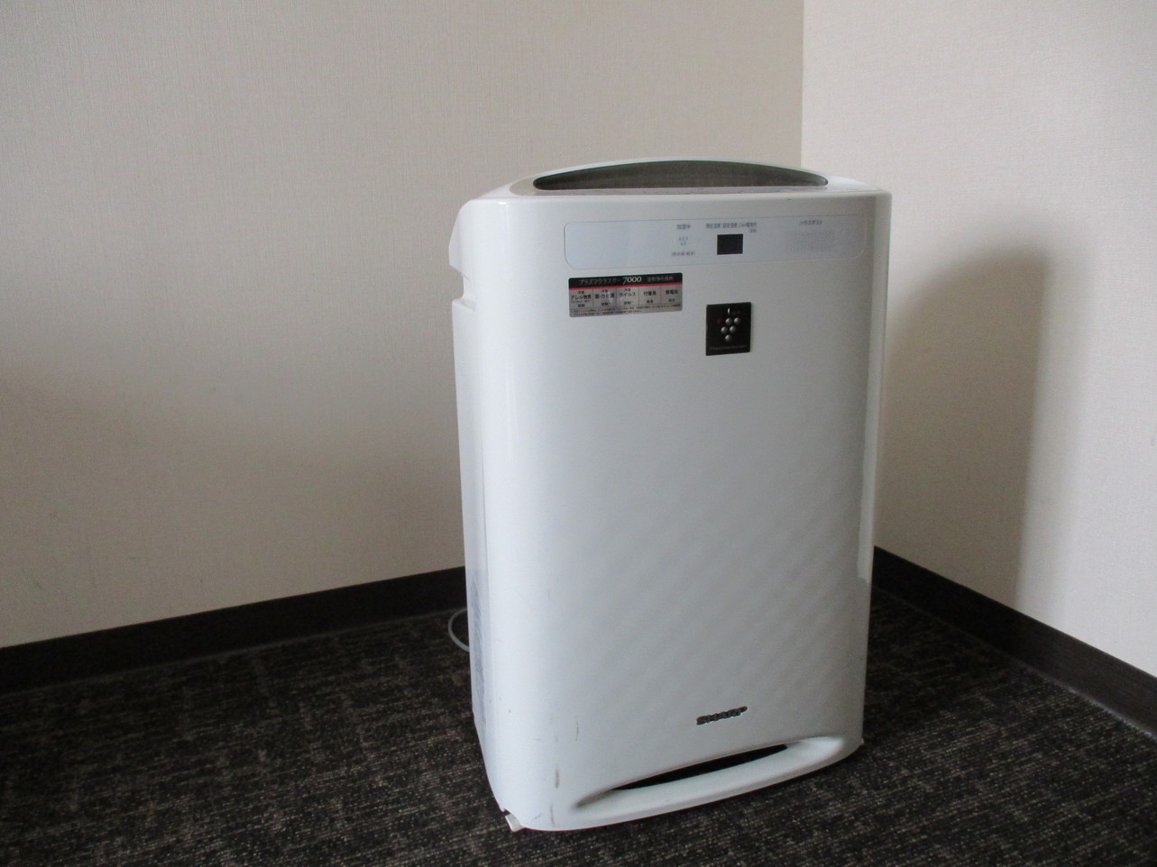 【加湿機能付き空気清浄機】スタンダードシングル以外の客室にご用意。貸出しもしています。