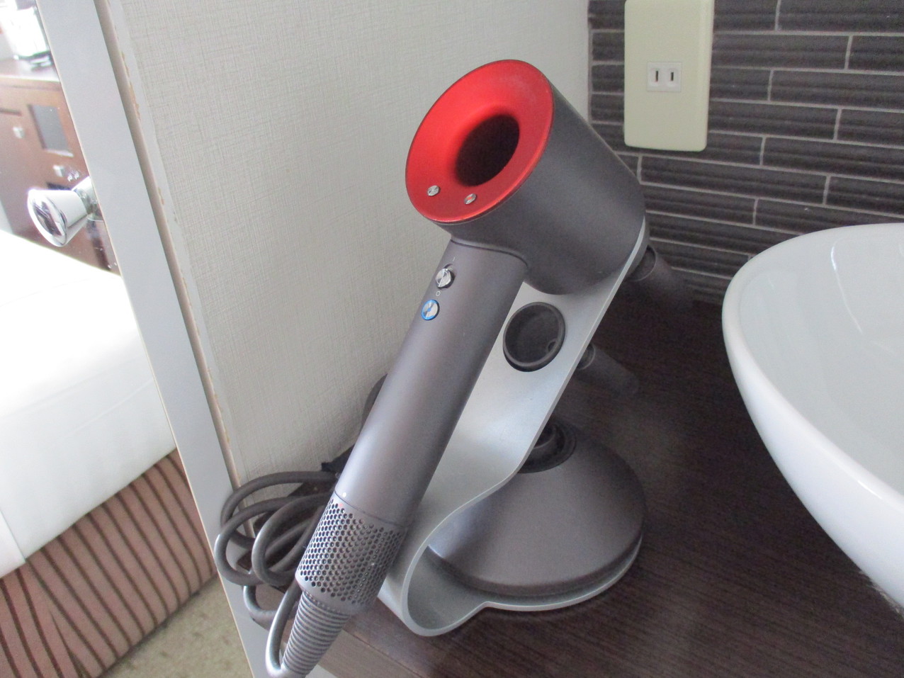 プレミアムシングルには【ダイソンドライヤー】