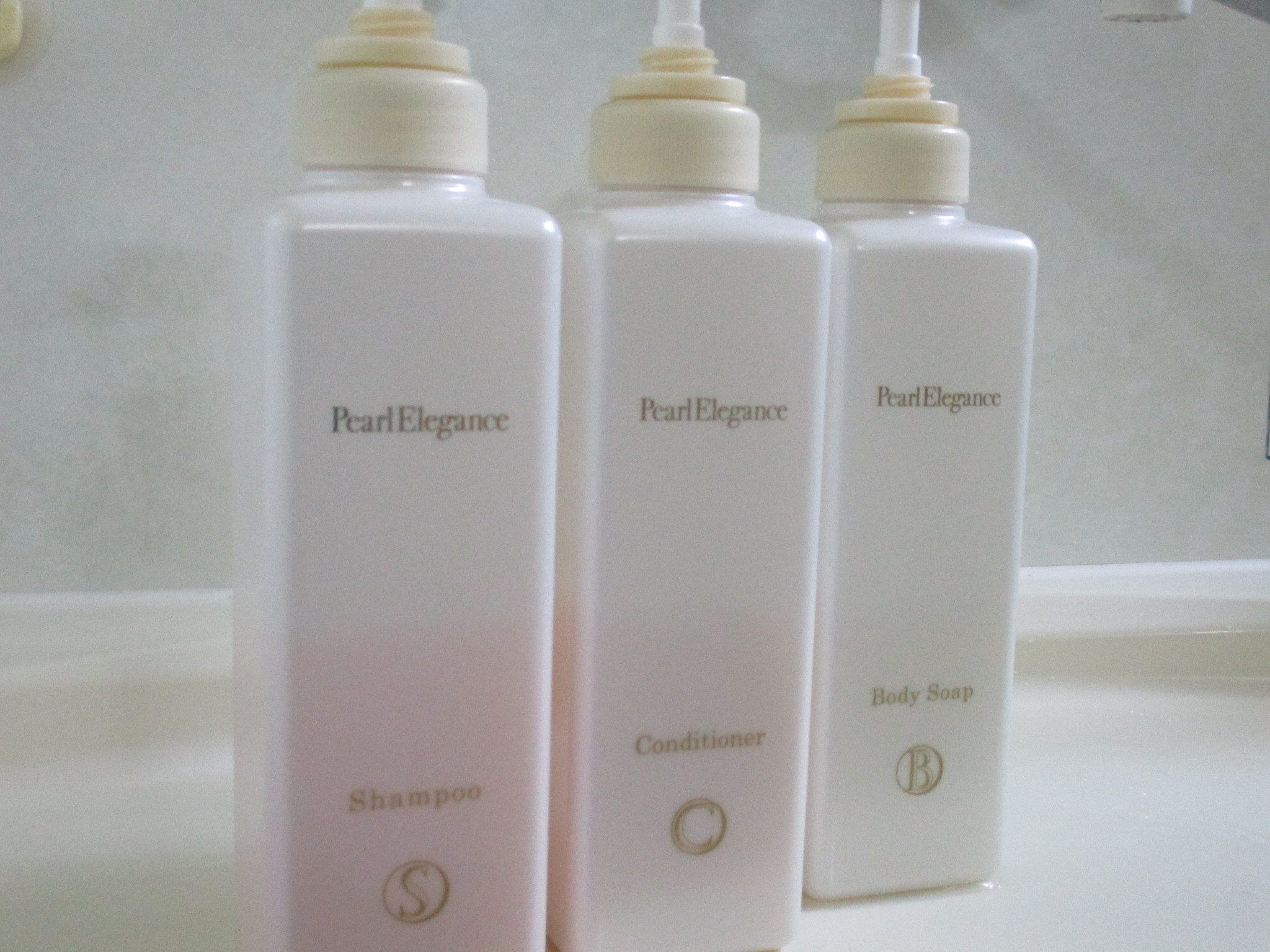 コンフォートシングル、プレミアムシングル、プレミアムコンフォートには【ミキモトコスメティックス】を