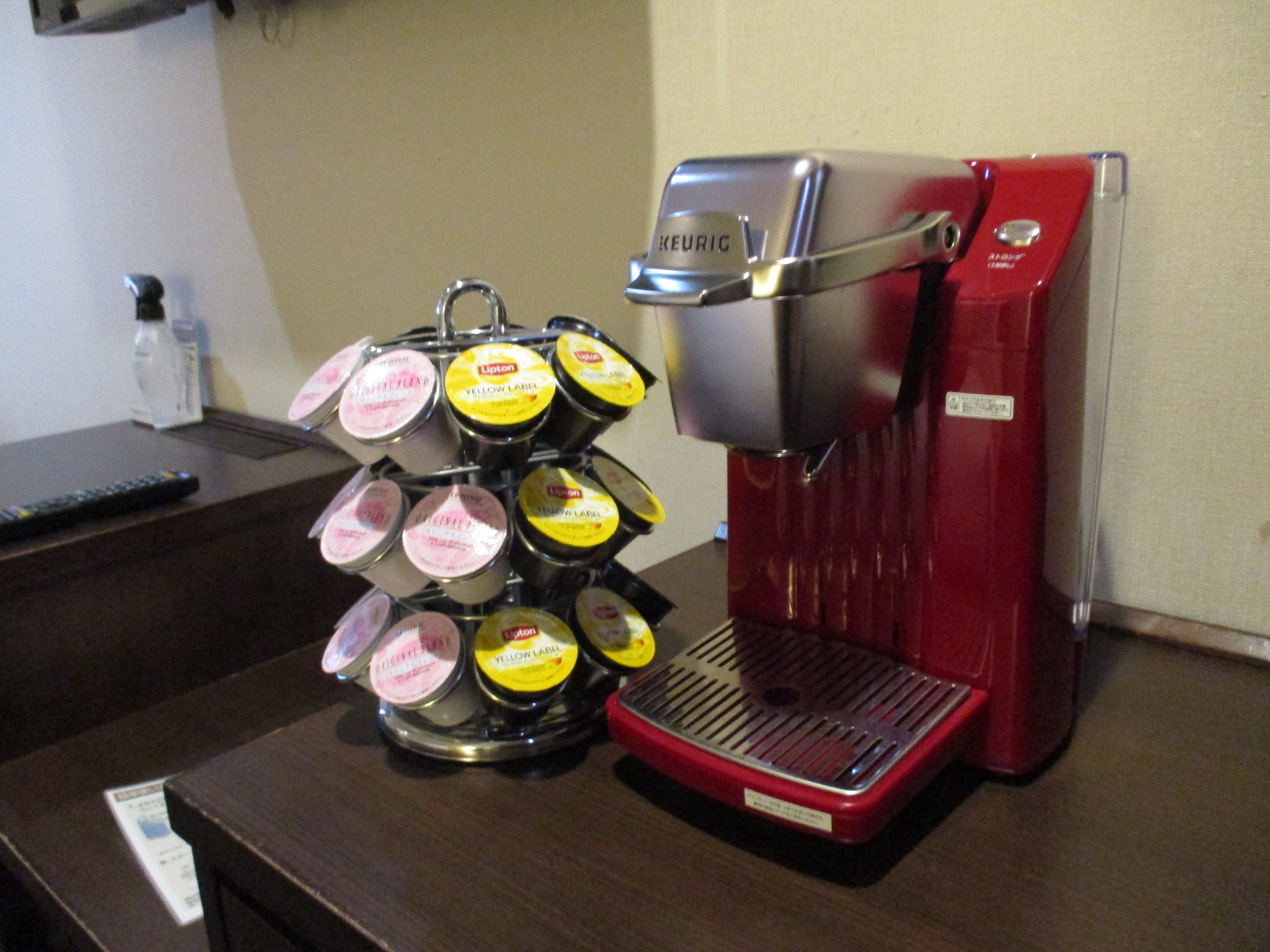 客室【キューリグコーヒーマシン】　スタンダードシングル以外の客室に常設