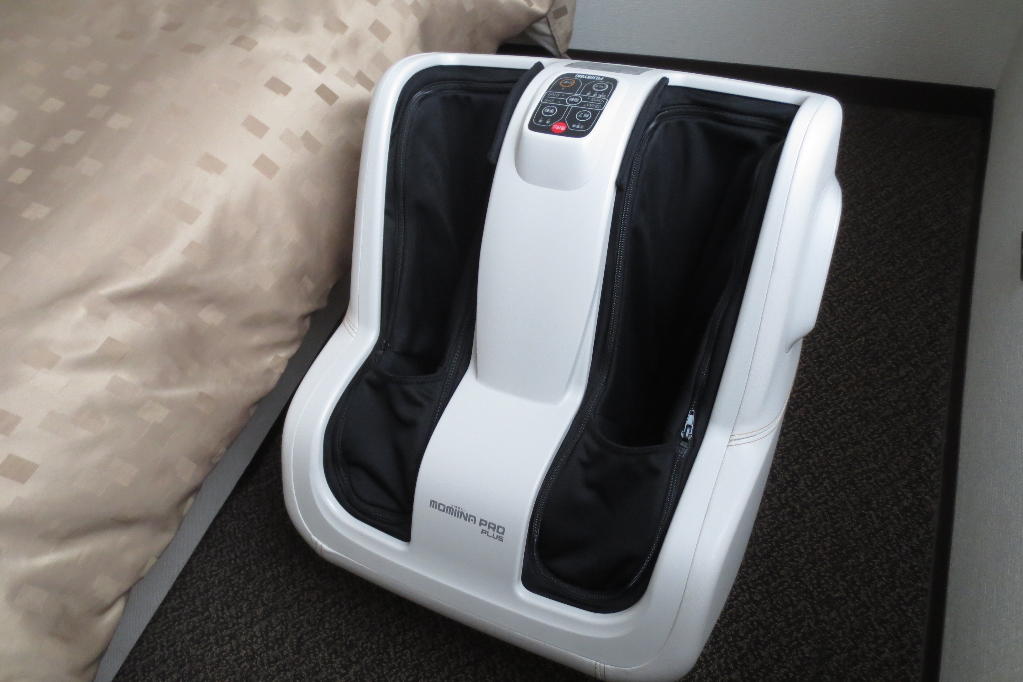 禁煙・リラックスシングには【フットマッサージ機】を常設