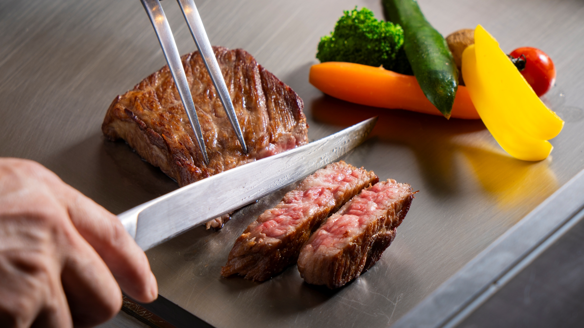 道産食材を贅沢に使用した特別なクリスマスディナービュッフェ