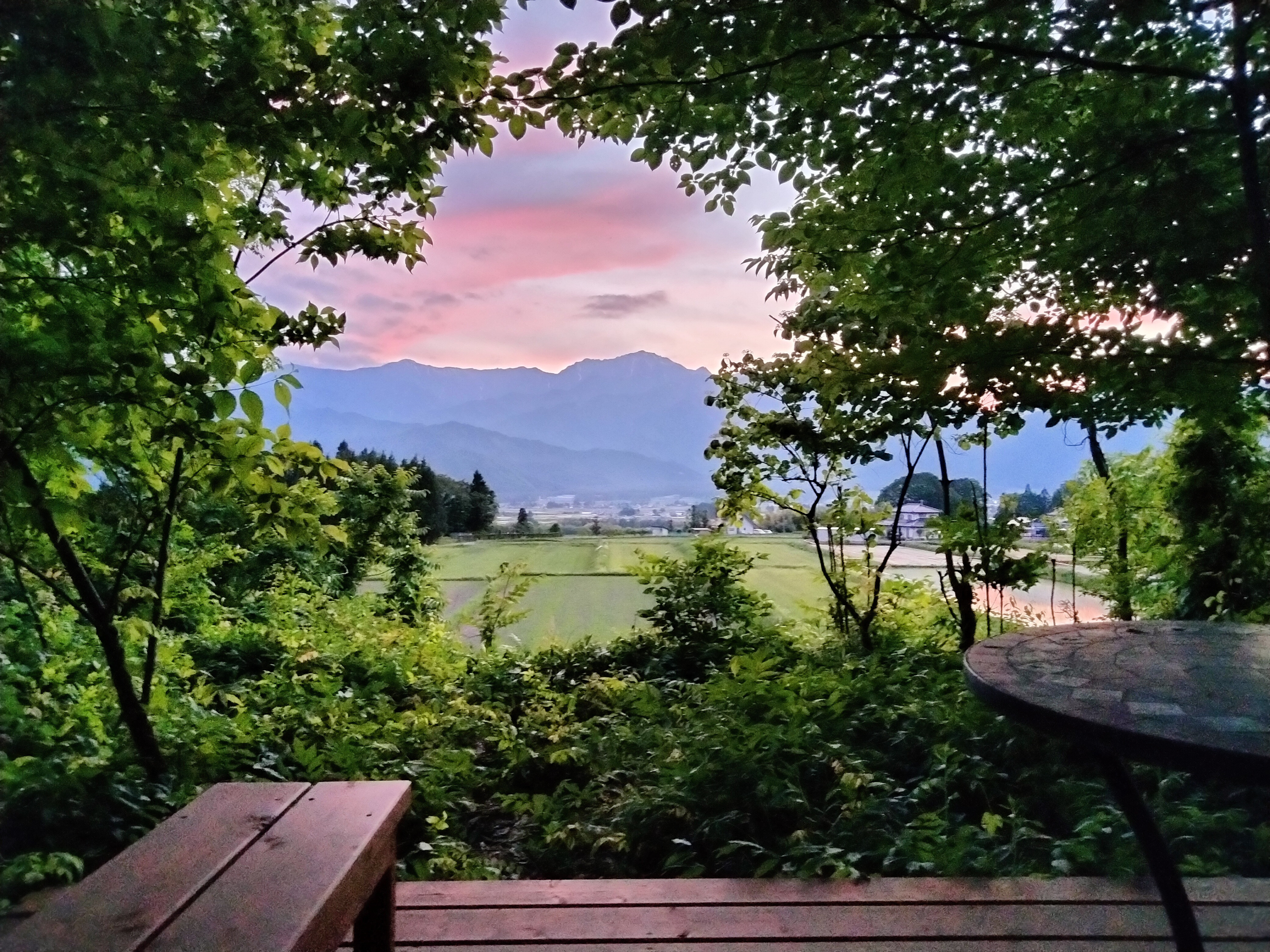 展望テラスから（通称「餓鬼岳の窓」）