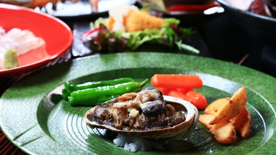 厳選食材が踊るゴージャスStay『鮑のステーキ』×『磯乃香コース』【名鉄海上観光船割引】