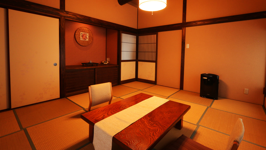 【篝火-kagaribi-】琉球畳の10畳和室