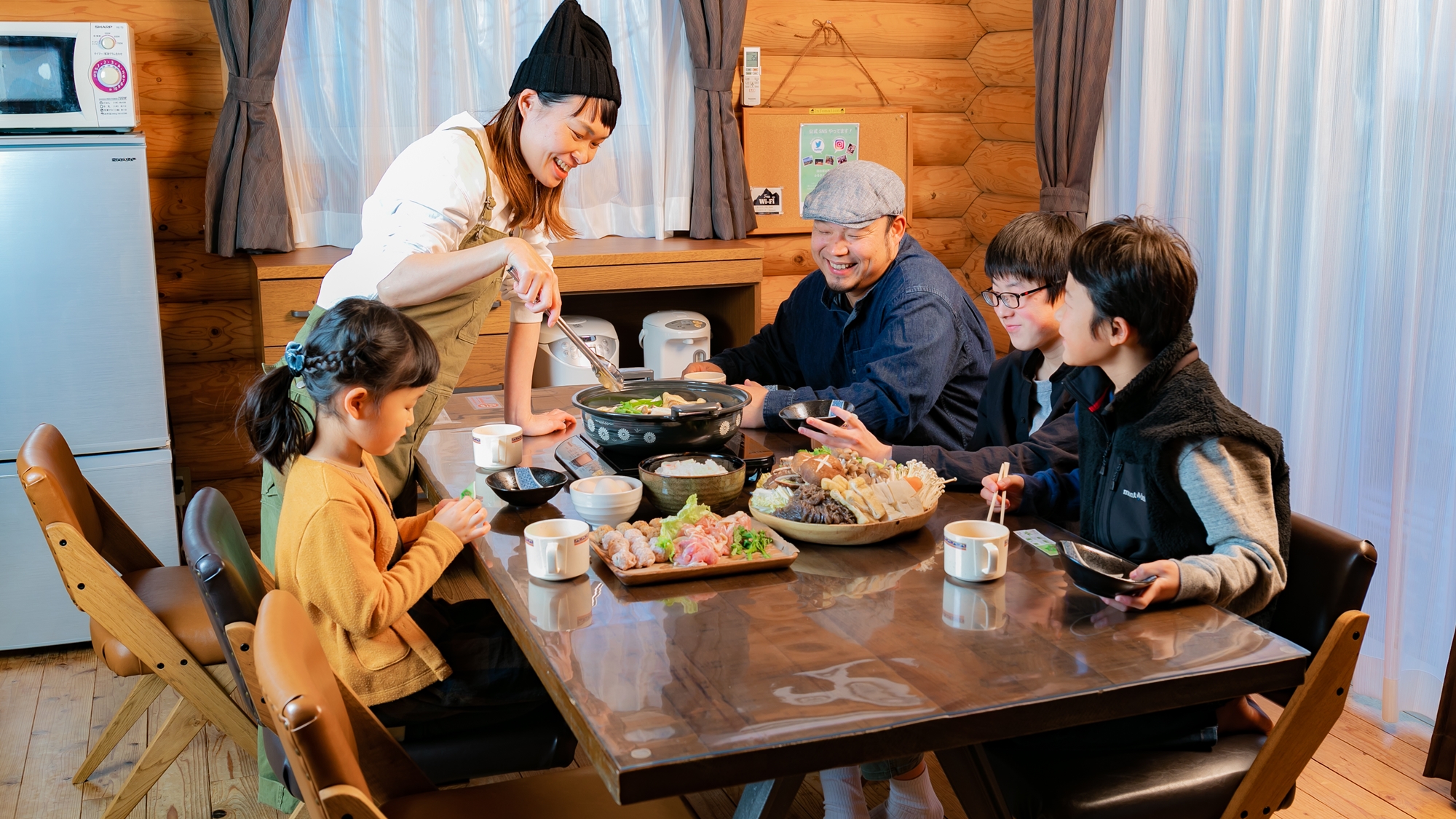 *【ログハウス】楽しい美味しいお食事TIME♪家族の笑顔で美味しさ倍増！