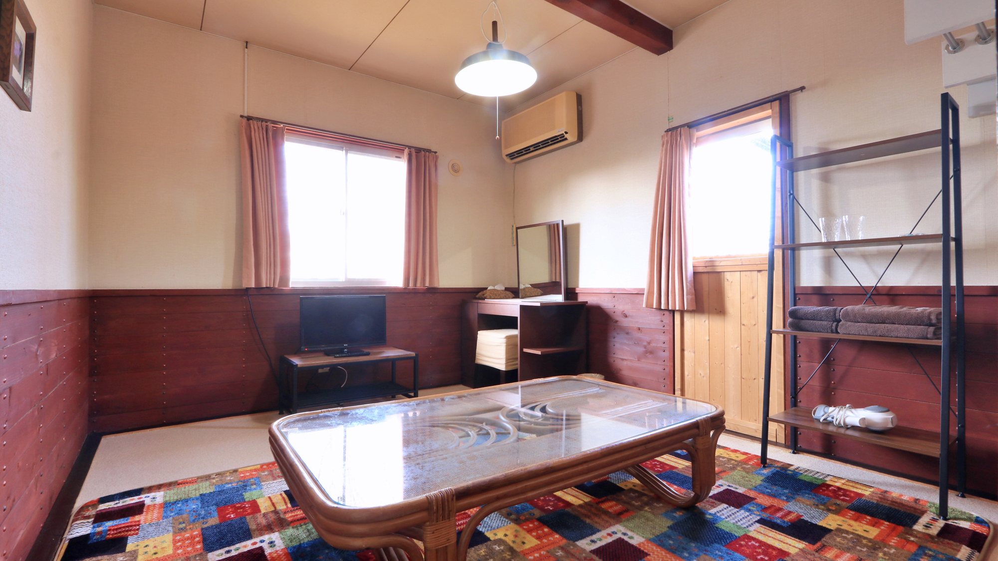 【客室】ホルミシスルーム（リビングルーム） (1)