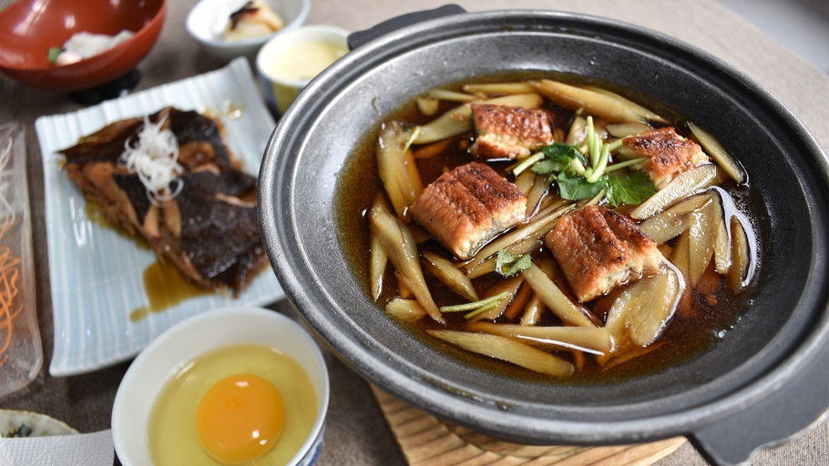 【楽天月末セール】お部屋でのんびりご夕食♪留萌近海でとれた新鮮魚介類と留萌唯一の温泉を満喫／夕朝食付