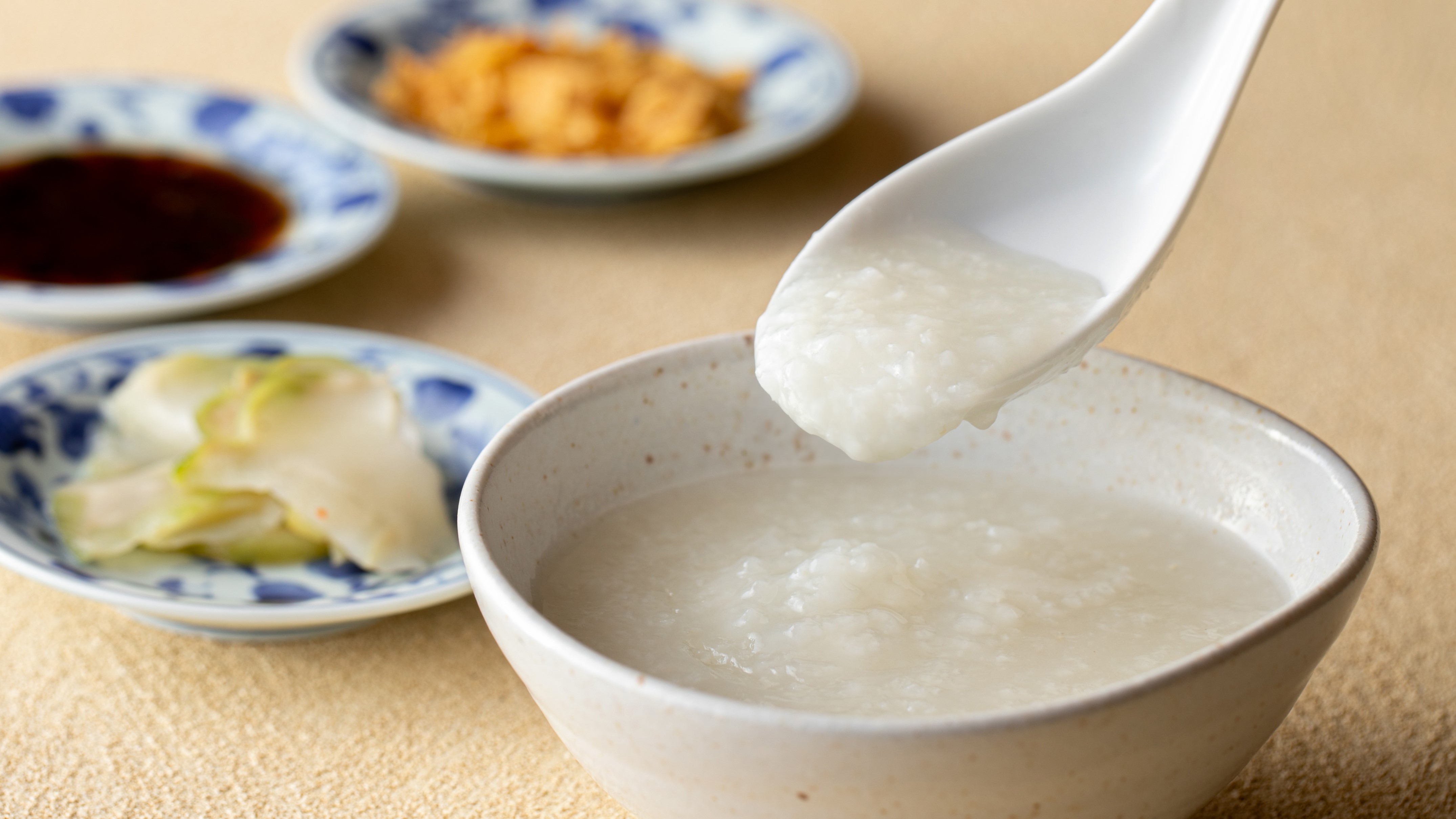朝食ハーフビュッフェ：中華粥　