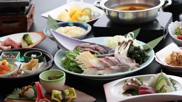 【2026年4月・５月】桜鯛とホタルイカ会席〜けんらん〜