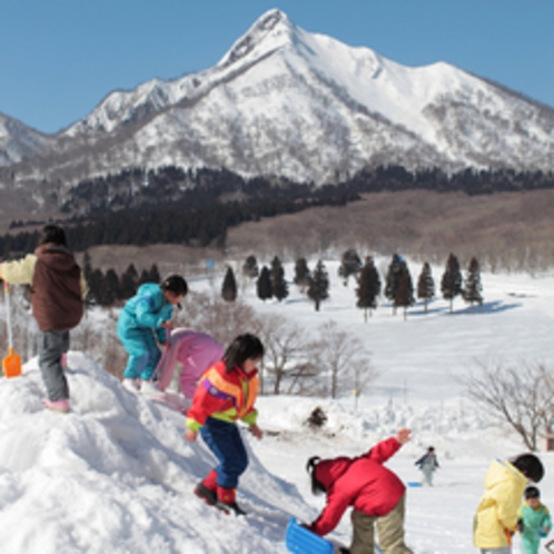 みんなで雪遊び